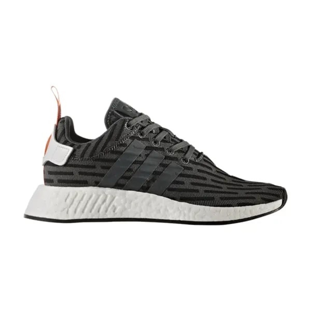 Adidas ivy green NMD R2 Sneakers with Boost Midsole Like New! Size 6